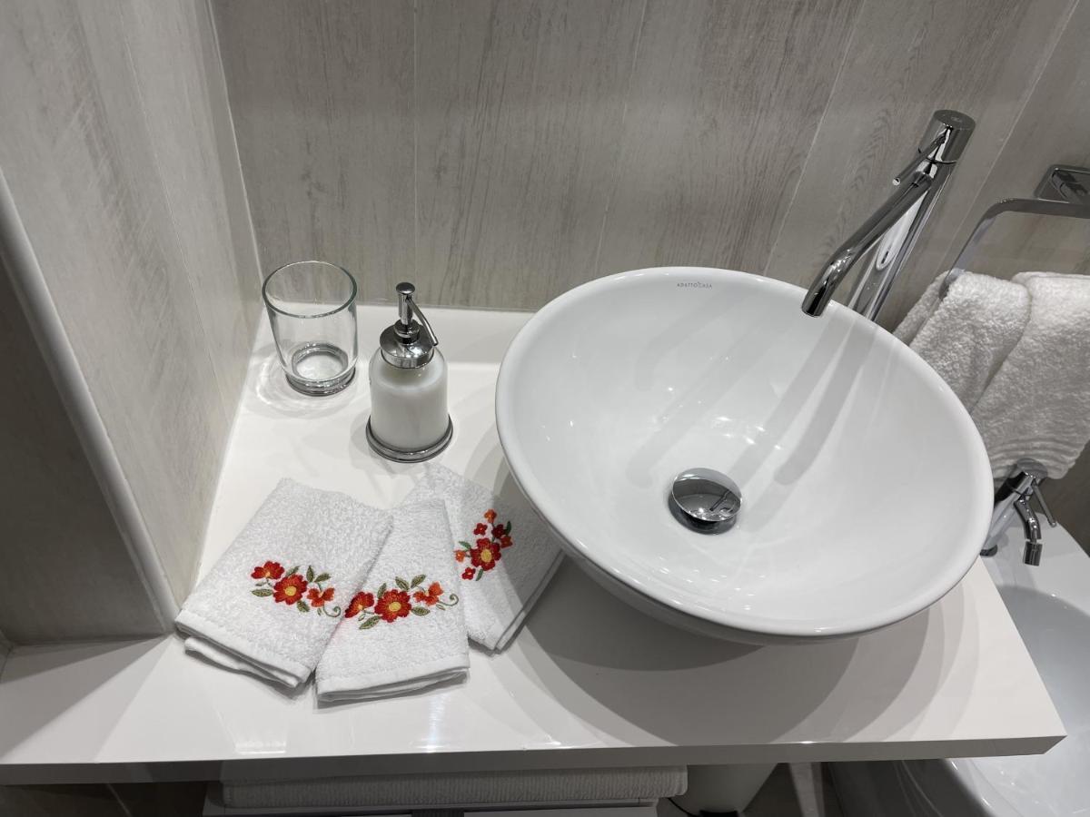 Mikka Studios: Luxury Apartment Bari Zewnętrze zdjęcie